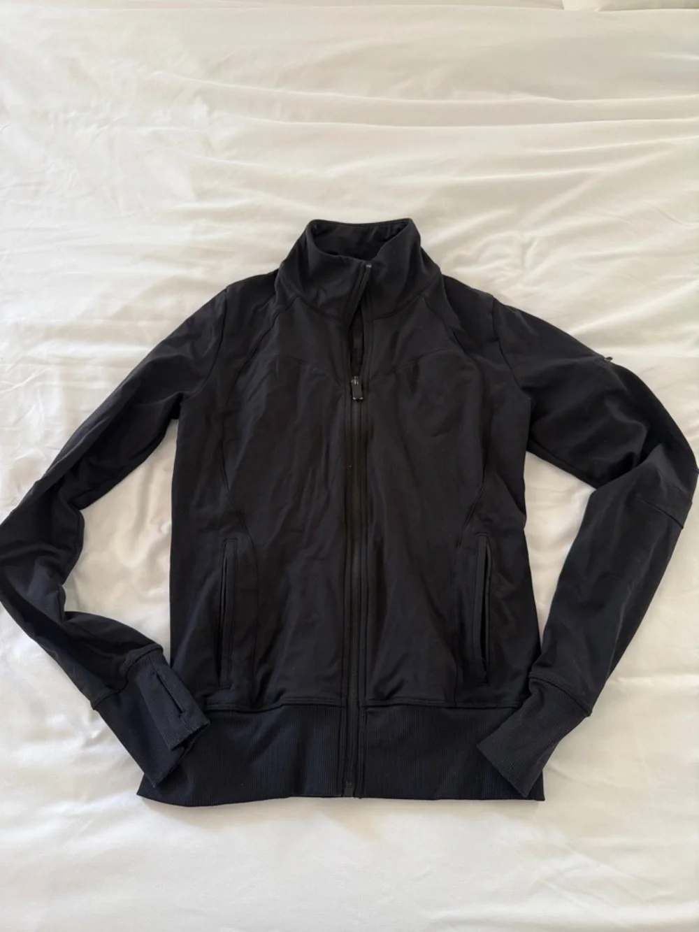 Alo Contour Jacket - Picture 2 of 7